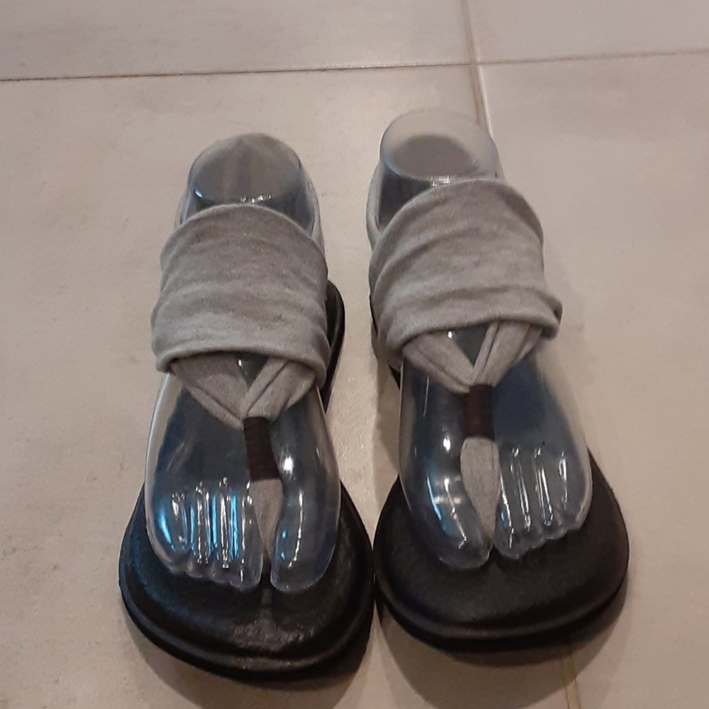 Sanuk sandals